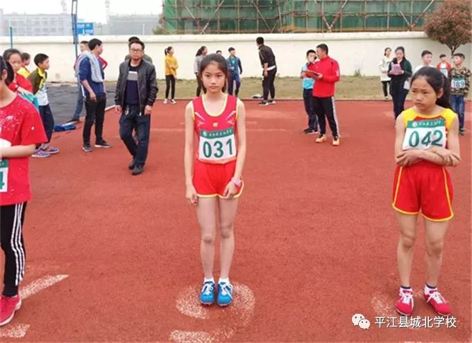  电竞新星闪耀赛场，青年选手勇夺桂冠