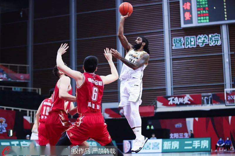  WCBA总决赛打响，内蒙古对阵新疆