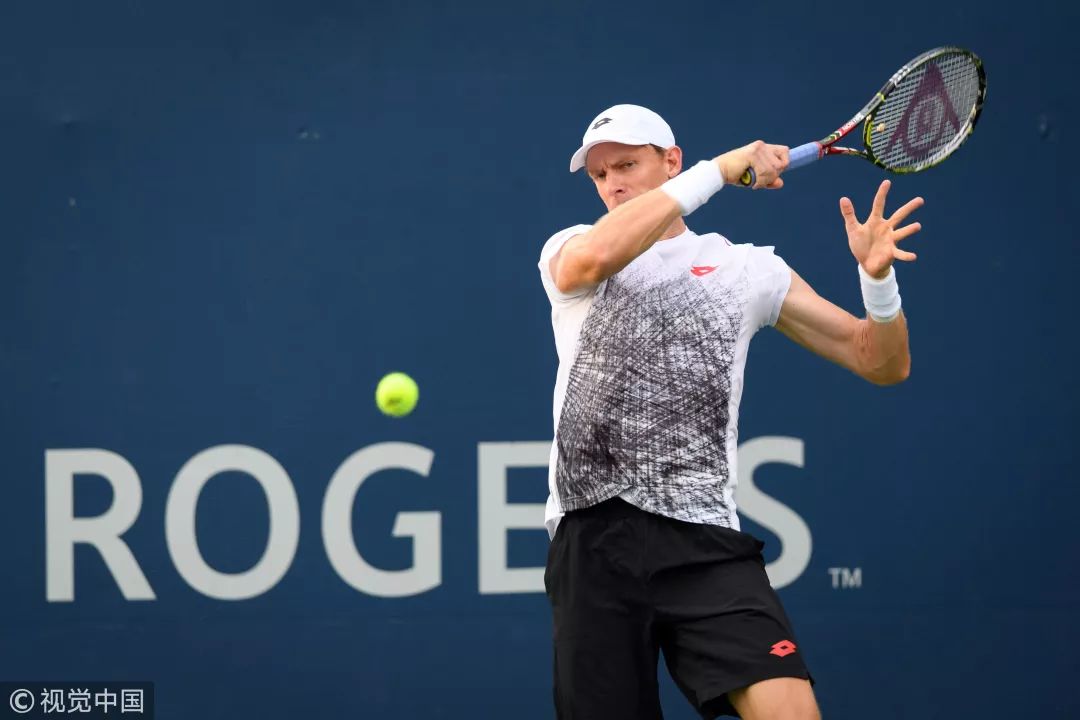  西西帕斯双误憾失赛点遭逆转