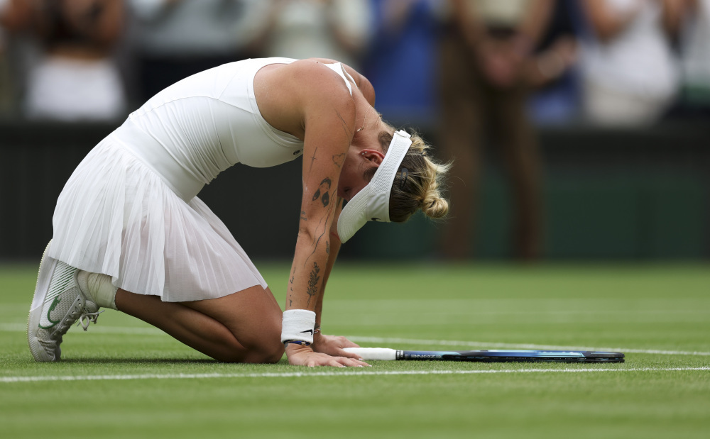  克雷吉茨科娃法网黑马一黑到底