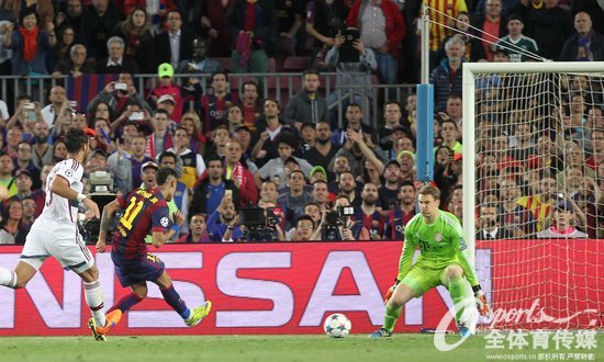  热那亚主场气势如虹，完胜下游球队  